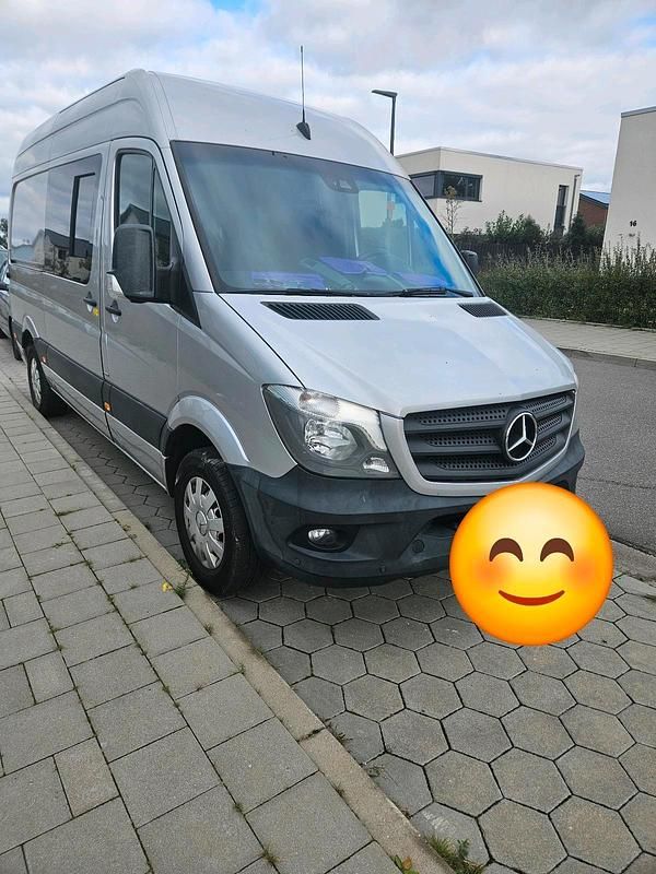Silber Gebraucht 2016 Mercedes 316 Van | 13.800 € - Bild 1/4