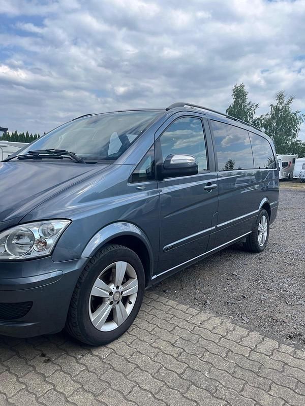 Gebraucht 2014 Mercedes Viano Van / Kleinbus | 21.600 € - Bild 1/4