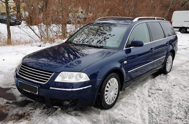 Gebraucht VW Passat Highline 150 PS (110 kW) 2002 Blau Kombi