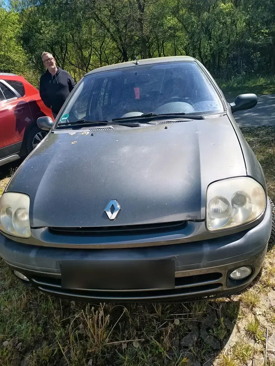 Gebraucht Renault Clio 75 PS (55 kW) 2000 Grau Kleinwagen