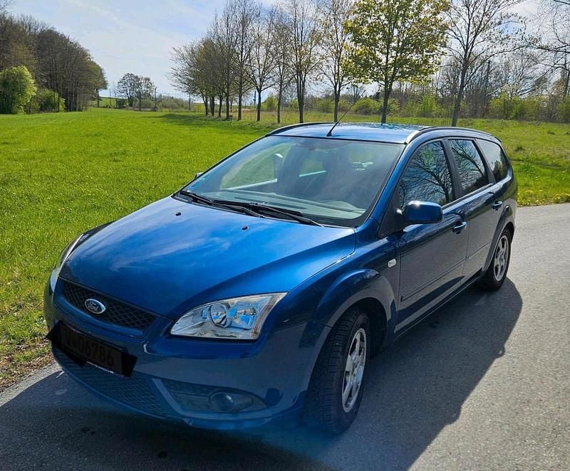 Używany Ford Focus 125 KM (91 kW) 2007 Niebieski Kombi
