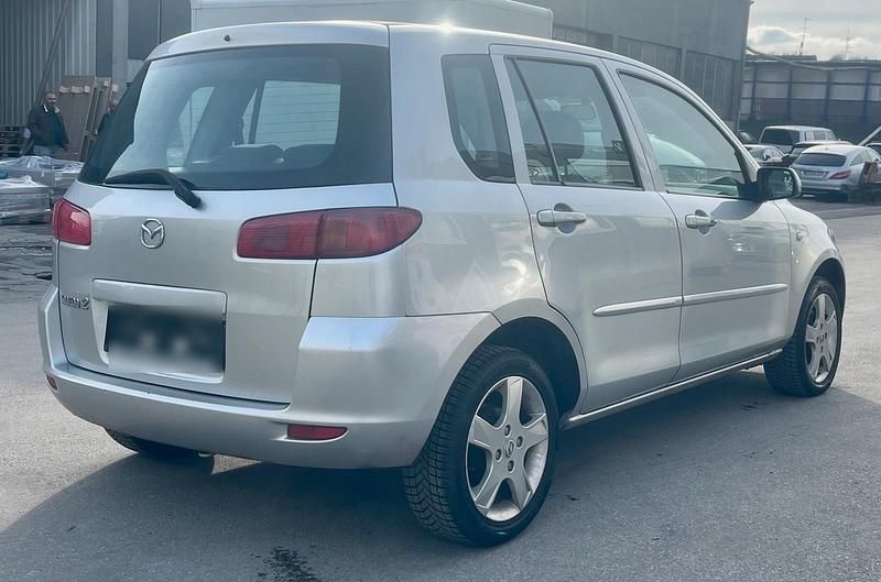 Gebraucht Mazda 2 80 PS (58 kW) 2005 Grau Kleinwagen