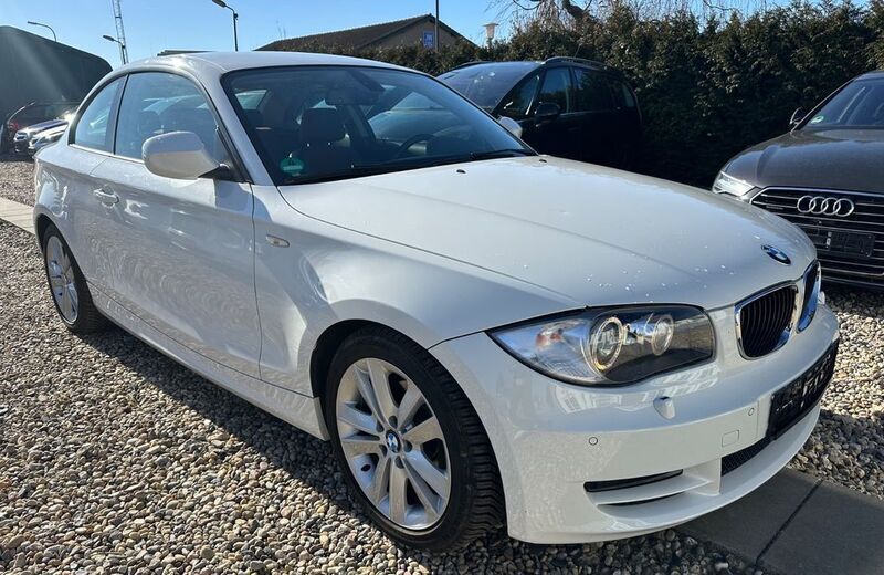 Weiß Gebraucht 2010 BMW 118 Sport Line Kleinwagen | 5.999 € (Etwas zu teuer) - Bild 1/4