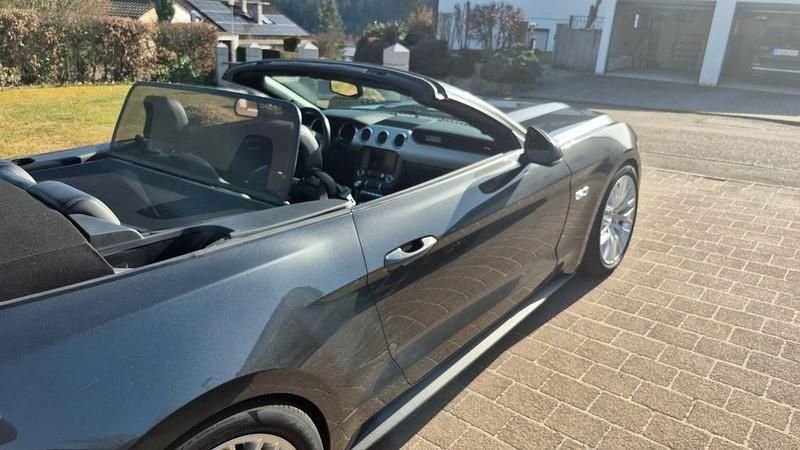 Gebraucht Ford Mustang GT 421 PS (309 kW) 2016 Grau Cabrio