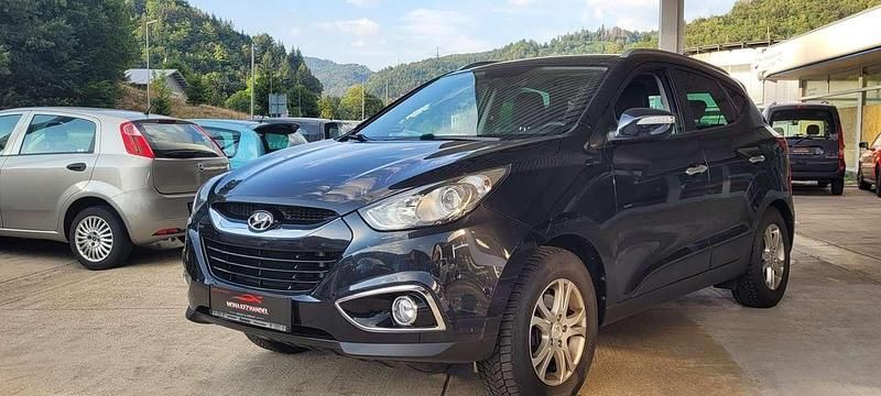 Schwarz Gebraucht 2011 Hyundai ix35 Premium SUV | 9.000 € (Etwas zu teuer) - Bild 1/4