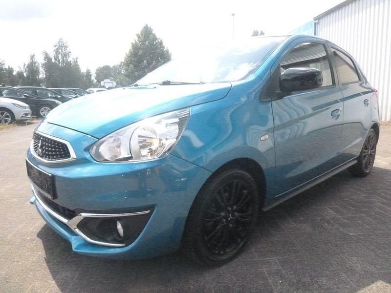 Blau Gebraucht 2020 Mitsubishi Space Star Diamant Edition Limousine | 11.399 € (Etwas zu teuer) - Bild 1/4