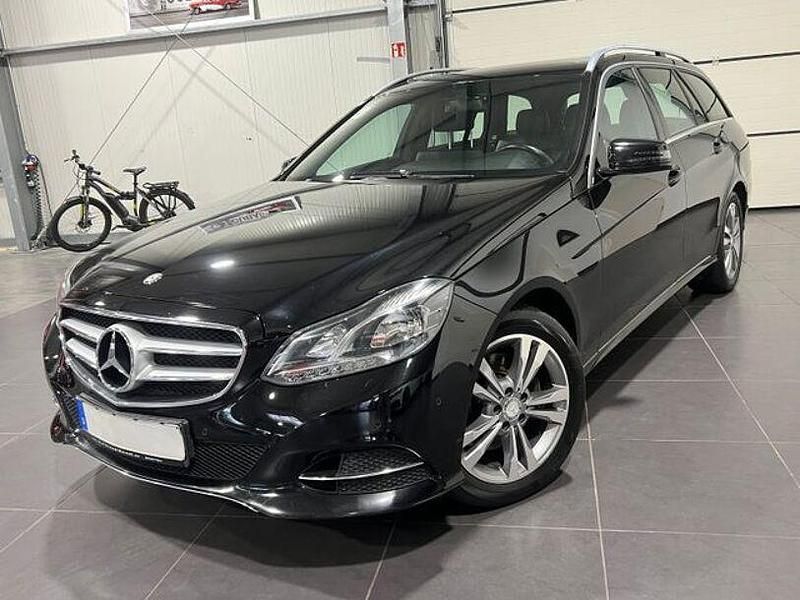 Gebraucht Mercedes E250 211 PS (155 kW) 2013 Schwarz Limousine