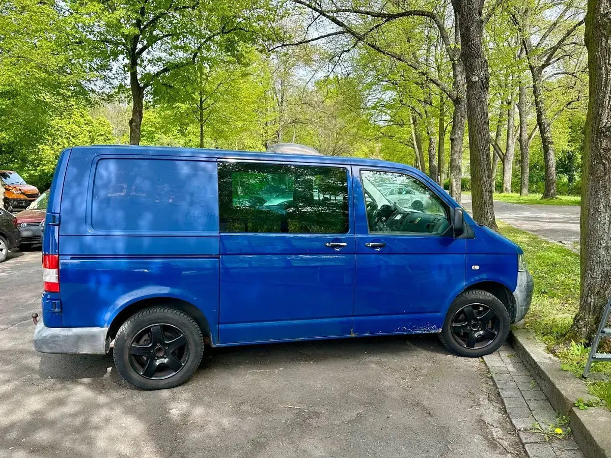 Gebraucht VW Transporter 132 PS (97 kW) 2008 Blau Van