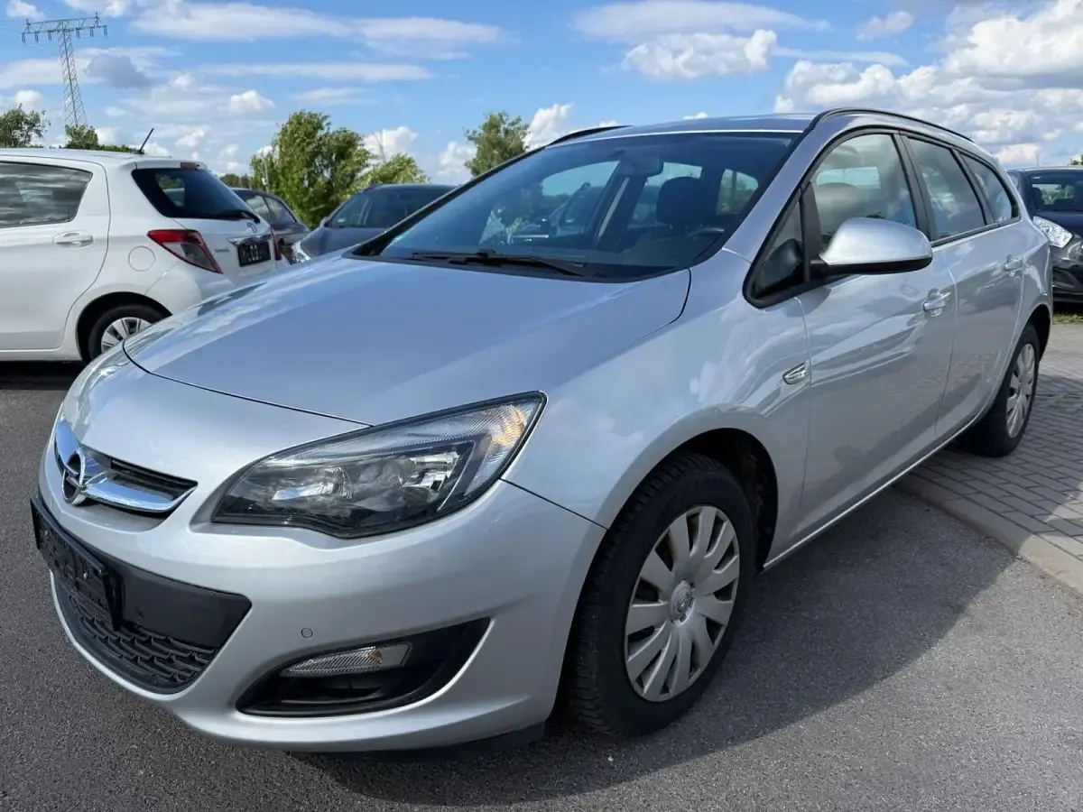 Gebraucht Opel Astra 140 PS (102 kW) 2015 Silber Kombi