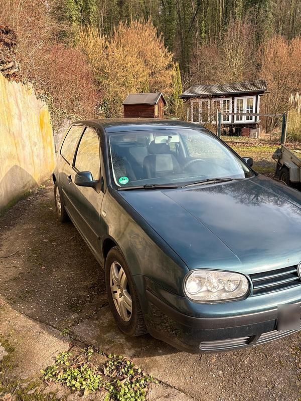 Gebraucht VW Golf IV 105 PS (77 kW) 2001 Grün Kleinwagen