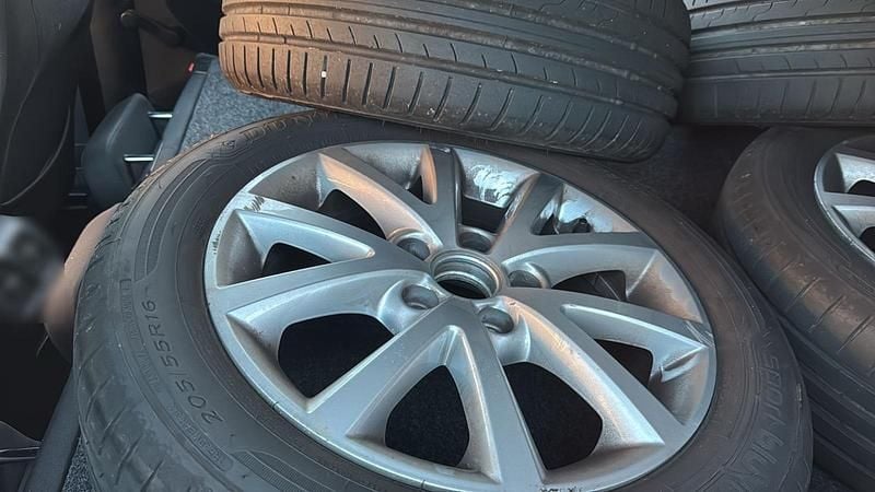 Gebraucht VW Golf VII 105 PS (77 kW) 2012 Silber Limousine