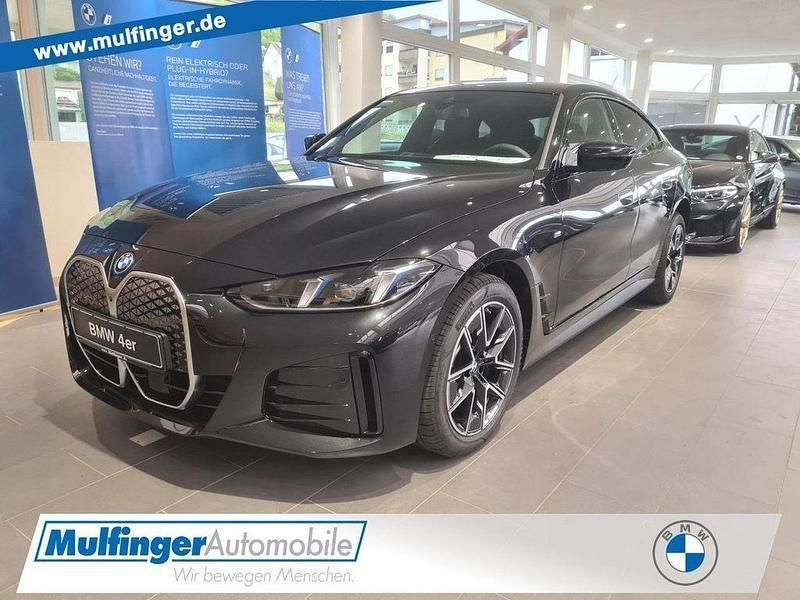 Schwarz Neu 2025 BMW i4 M Sport Limousine | 61.830 € (Etwas zu teuer) - Bild 1/4