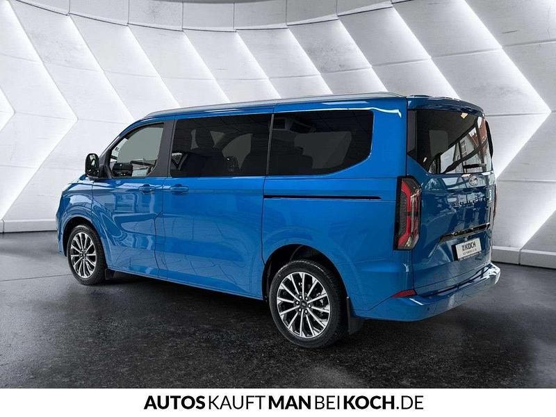 Neu Ford Tourneo Titanium X 170 PS (125 kW) 2025 Chromablau Van / Kleinbus