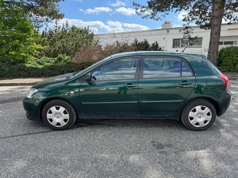 Grün Gebraucht 2004 Toyota Corolla Sol Limousine | 2.790 € (Fairer Preis) - Bild 1/4