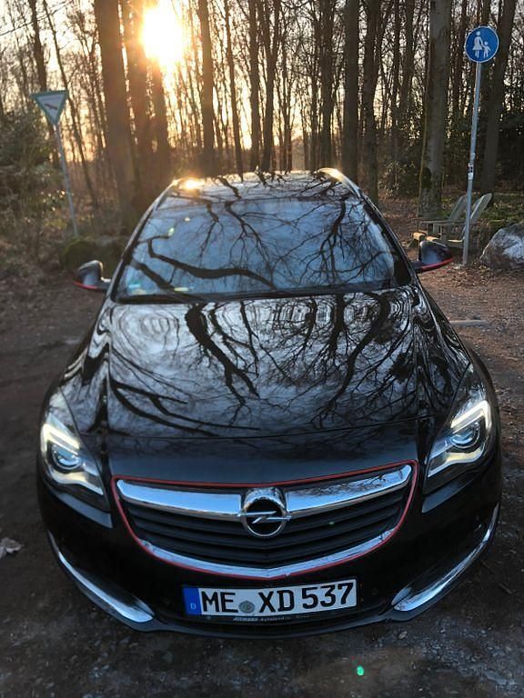 Gebraucht Opel Insignia Business 140 PS (102 kW) 2015 Schwarz Kombi