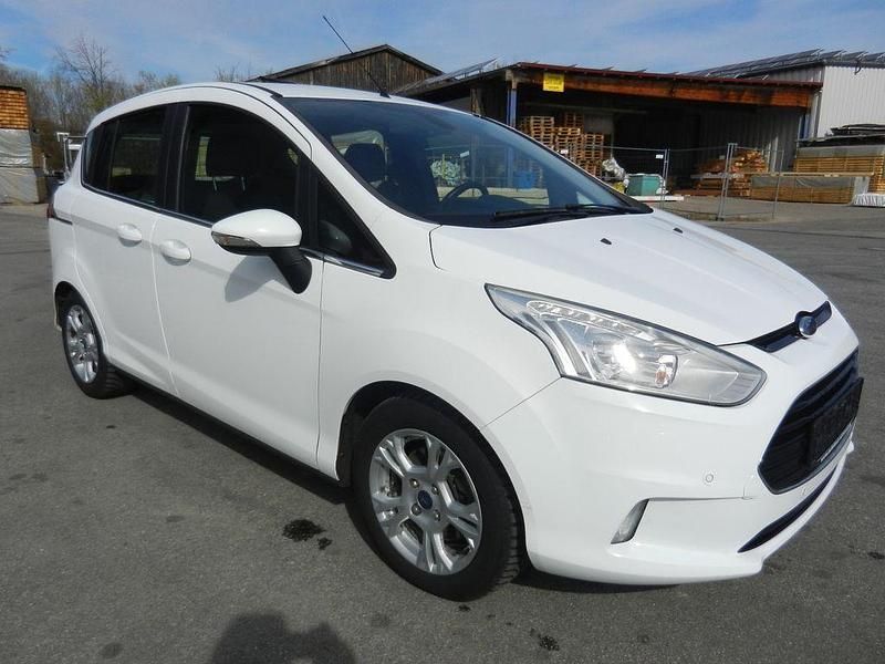 Occasion Ford B-MAX Titanium 101 ch (74 kW) 2016 Blanc Monospace