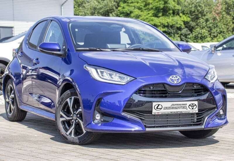 Juniper blue metallic/dach mys Neu 2025 Toyota Yaris Hybrid Plus Kleinwagen | 25.980 € (Superpreis) - Bild 1/4