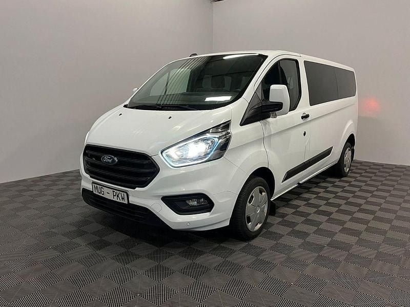 Weiß Gebraucht 2022 Ford Transit Custom Van / Kleinbus | 21.490 € (Guter Preis) - Bild 1/4