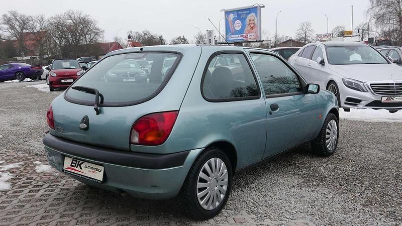 Gebraucht Ford Fiesta 50 PS (36 kW) 2002 Grün Limousine