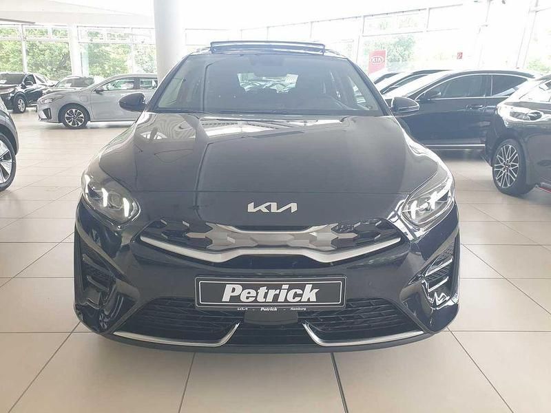 Gebraucht Kia Ceed Sportswagon Platinum 141 PS (103 kW) 2023 Schwarz Kombi