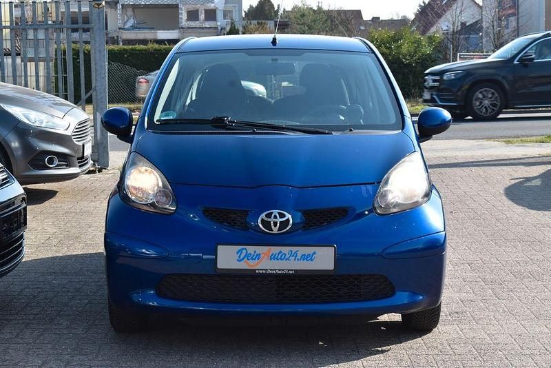 Gebraucht Toyota Aygo 68 PS (50 kW) 2007 Blau Kleinwagen