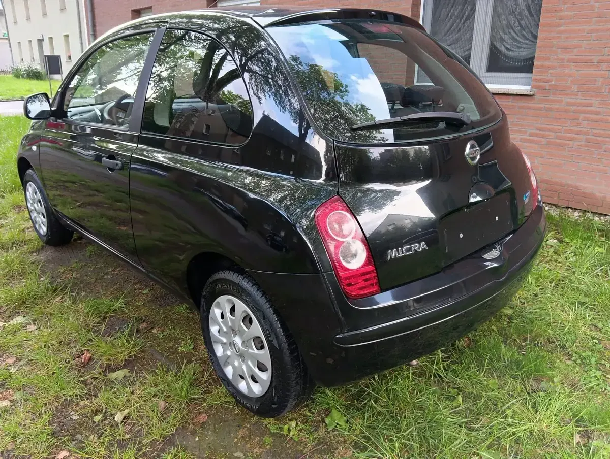 Gebraucht Nissan Micra Pure 85 PS (62 kW) 2010 Schwarz Kleinwagen