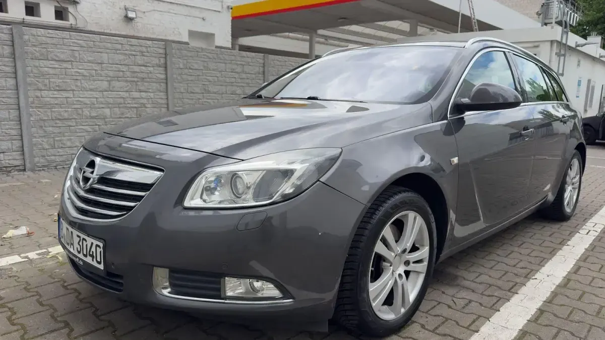 Gebraucht Opel Insignia S 160 PS (117 kW) 2009 Grau Limousine