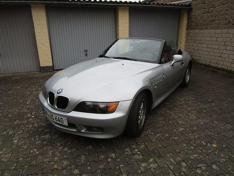 Silber Gebraucht 1998 BMW Z3 Sport Line Cabrio | 5.450 € (Superpreis) - Bild 1/4
