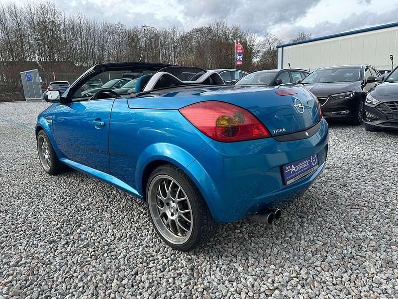 Gebraucht Opel Tigra Basis 90 PS (66 kW) 2006 Blau Cabrio