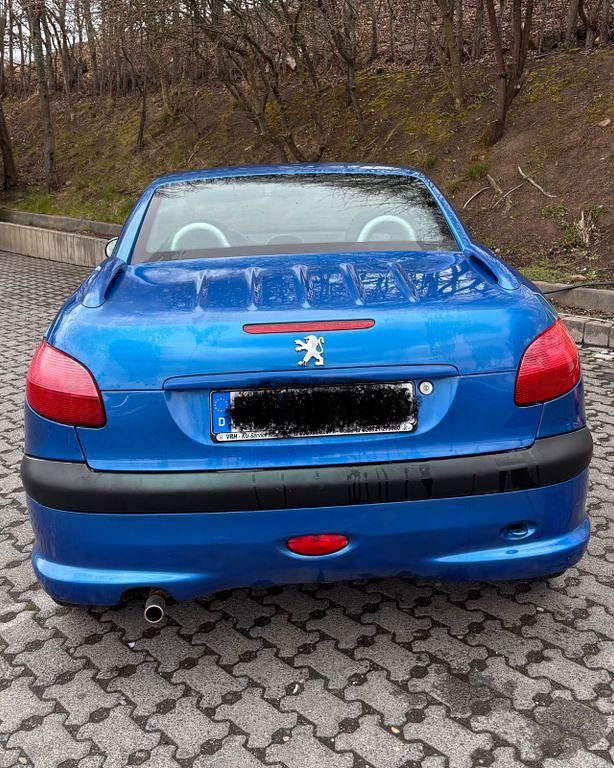 Gebraucht Peugeot 206 CC 109 PS (80 kW) 2003 Blau Cabrio