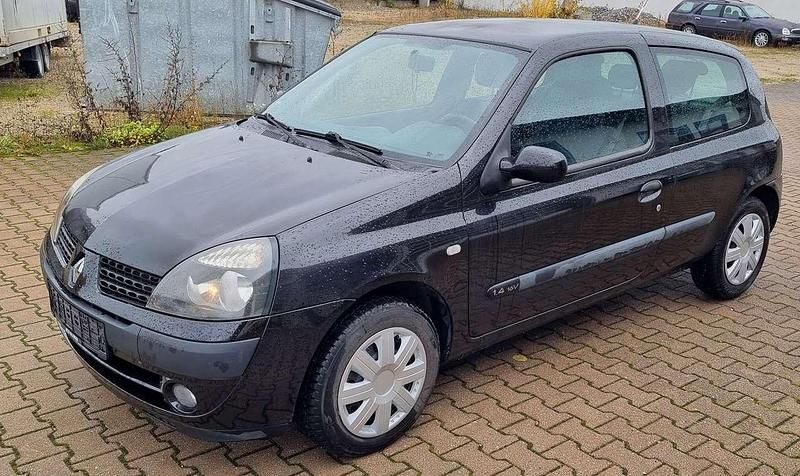 Gebraucht 2003 Renault Clio II Dynamique Limousine | 2.100 € (Fairer Preis) - Bild 1/4