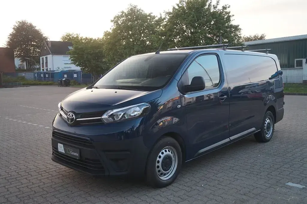 Gebraucht Toyota Proace 122 PS (89 kW) 2020 Blau Van / Kleinbus