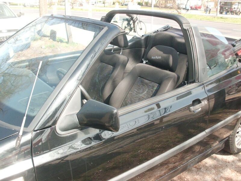 Schwarz Gebraucht 1995 VW Golf Cabriolet Cabrio | 1.980 € - Bild 1/4