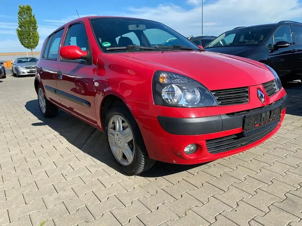 Gebraucht Renault Clio 75 PS (55 kW) 2005 Rot Kleinwagen