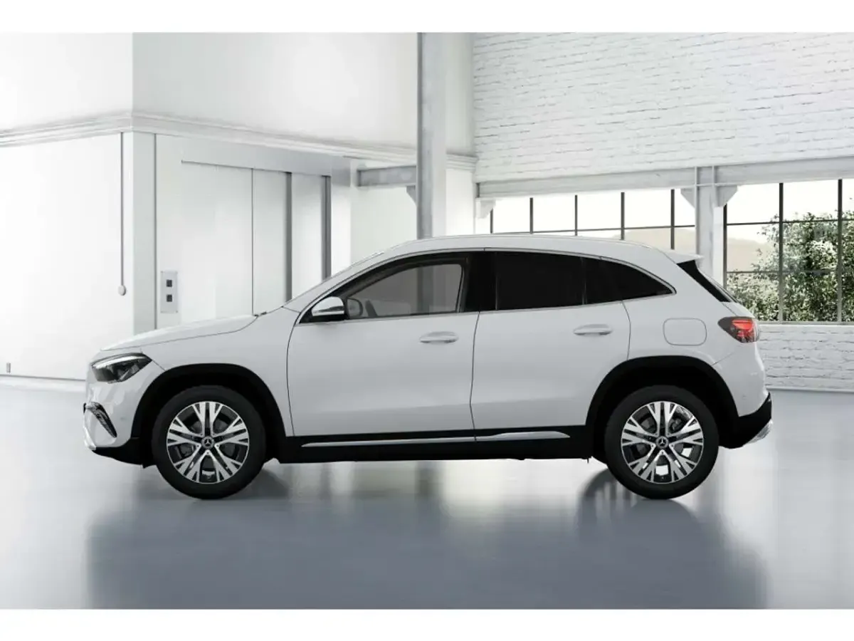 Gebraucht Mercedes GLA180 Progressive 136 PS (100 kW) 2025 Unilack polarweiß SUV
