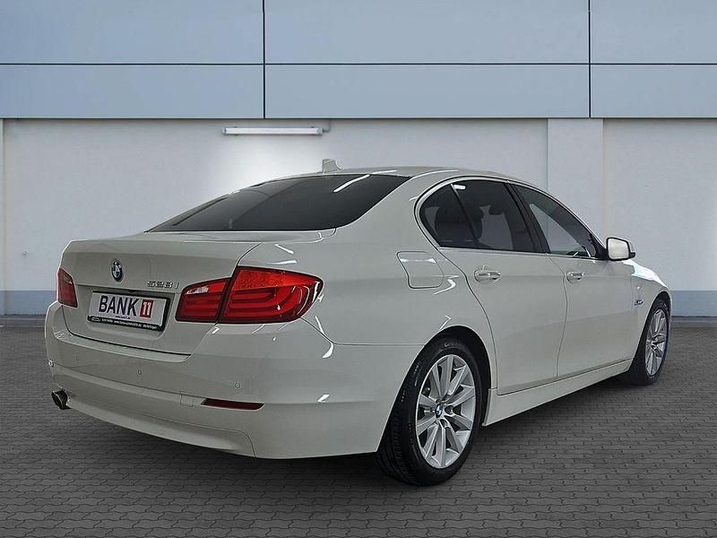 Gebraucht BMW 528 258 PS (189 kW) 2011 Weiß Limousine