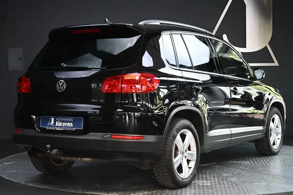 Gebraucht VW Tiguan LOUNGE 150 PS (110 kW) 2015 Schwarz SUV