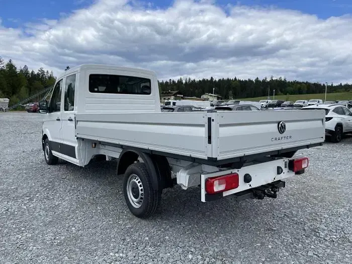 Neu VW Crafter 140 PS (102 kW) 2026 Weiß, candy weiß (b4b4) Van