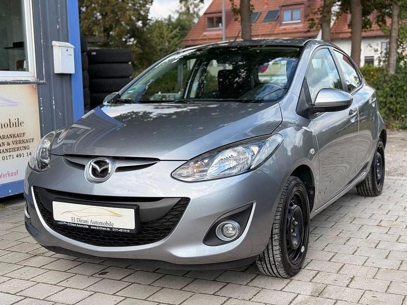 Grau Gebraucht 2011 Mazda 2 Active Limousine | 2.590 € (Superpreis) - Bild 1/4