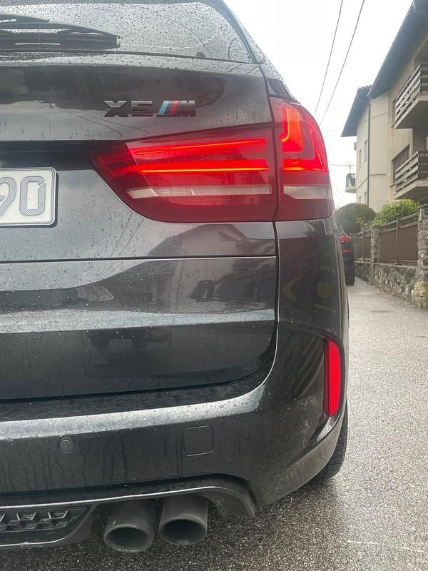 Schwarz Gebraucht 2016 BMW X5 M SUV | 33.000 € (Fairer Preis) - Bild 1/4