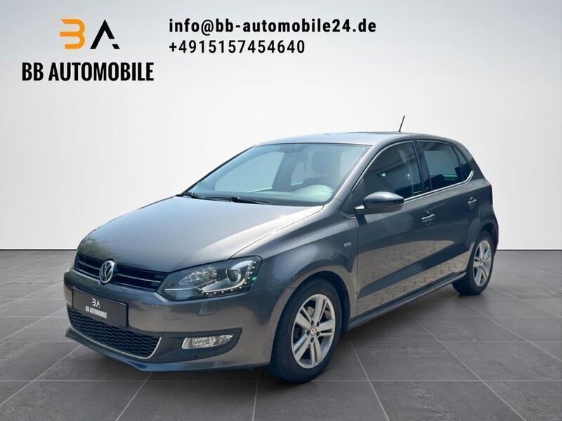 Grau Gebraucht 2012 VW Polo Match Limousine | 4.499 € (Superpreis) - Bild 1/4