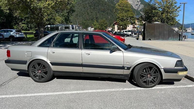 Gebraucht Audi V8 250 PS (183 kW) 1989 Silber Limousine