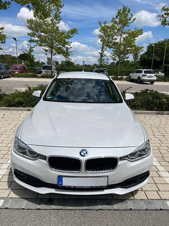 Gebraucht BMW 318 150 PS (110 kW) 2018 Weiß Kombi