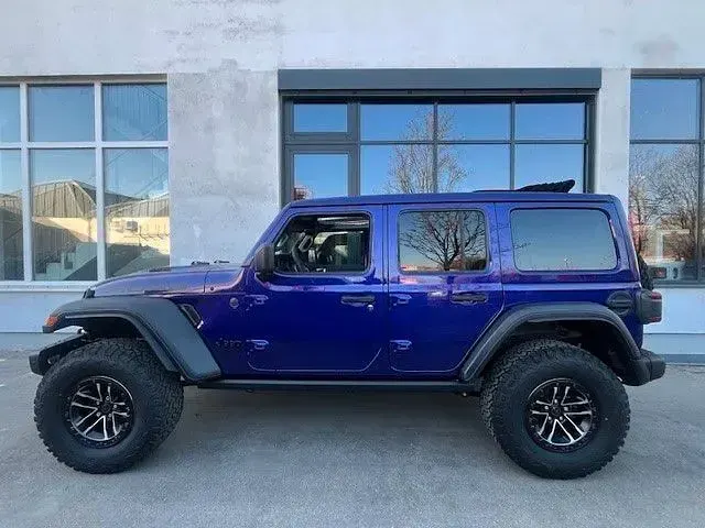 Neu Jeep Wrangler Rubicon 470 PS (345 kW) 2026 Violett SUV
