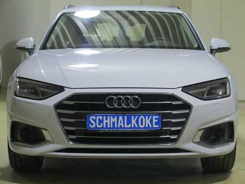 Gebraucht Audi A4 Advanced 204 PS (150 kW) 2022 Glacier white (metallic) Kombi