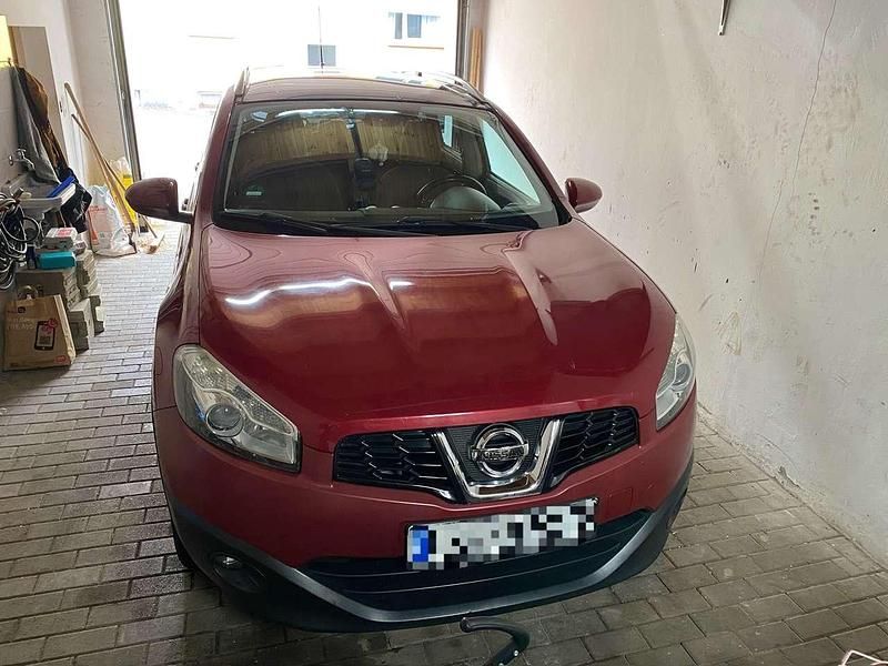 Rot Gebraucht 2010 Nissan Qashqai +2 Acenta SUV | 5.900 € (Fairer Preis) - Bild 1/4