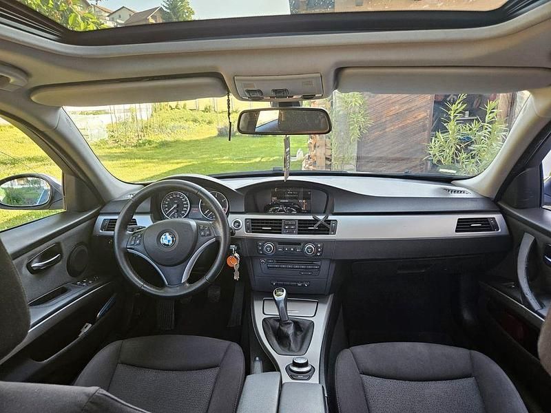 Gebraucht BMW 318 143 PS (105 kW) 2008 Silber Limousine