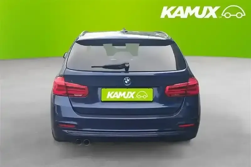 Brugt BMW 330 258 HK (189 kW) 2018 Blå Stationcar