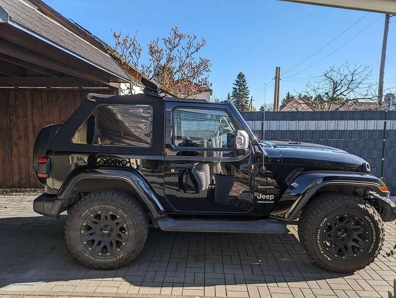 Schwarz Gebraucht 2021 Jeep Wrangler Sahara SUV | 46.900 € (Guter Preis) - Bild 1/4
