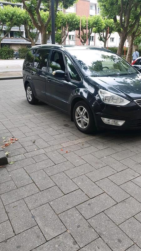 Blau Gebraucht 2012 Ford Galaxy Van / Kleinbus | 6.500 € (Guter Preis) - Bild 1/4